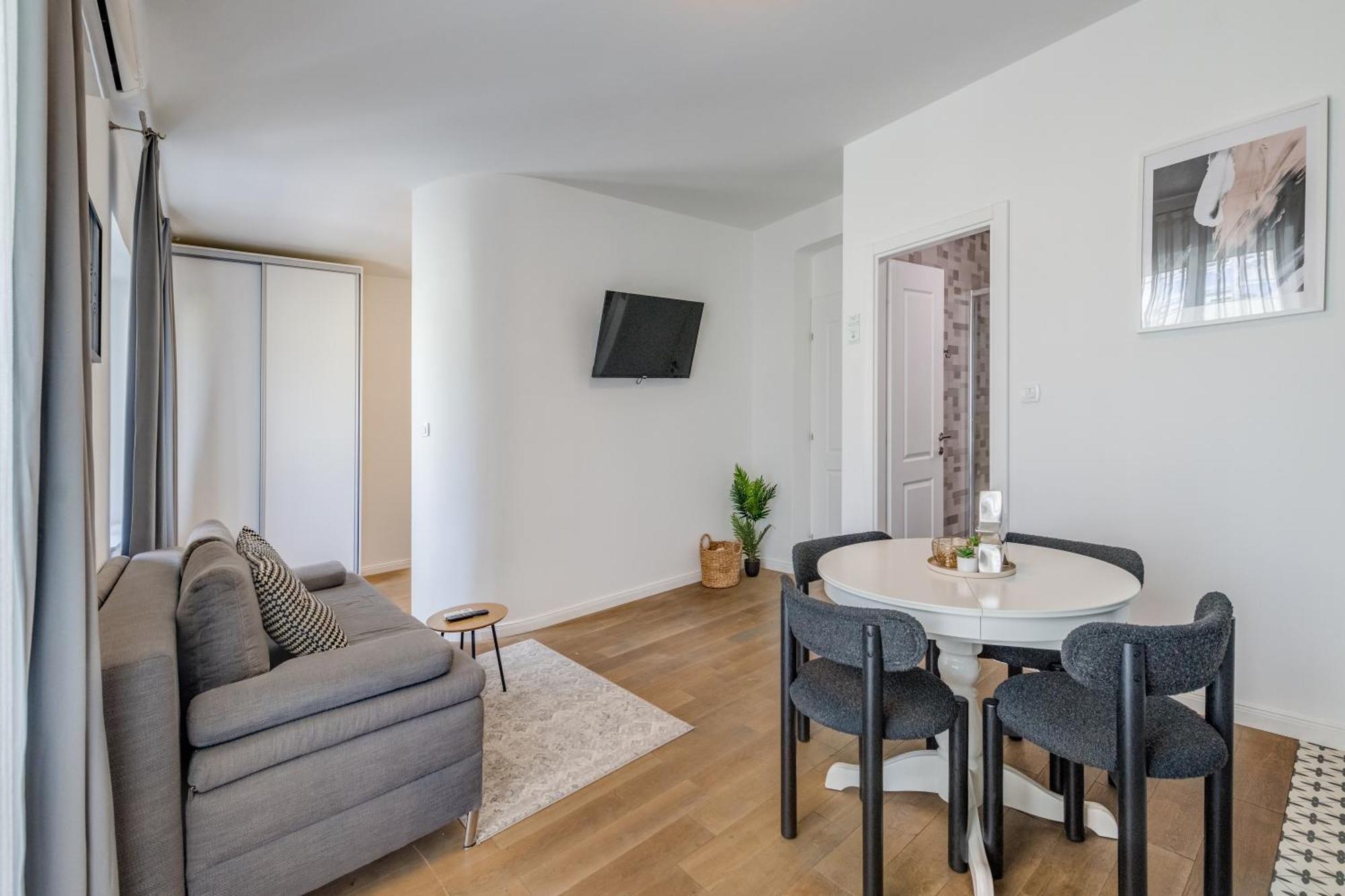 ספליט Finn Luxury Rooms מראה חיצוני תמונה
